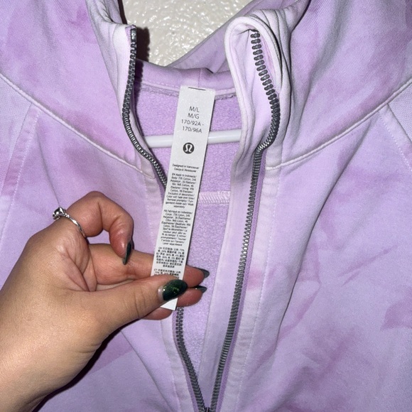 Lululemon Scuba Oversized Half-Zip Hoodie
Mineral Dye Purple Cosmos 🦄 - Picture 3 of 8